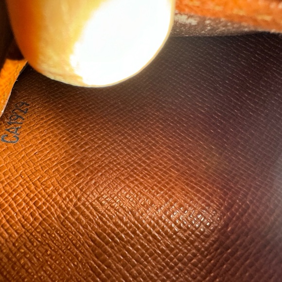 Authentic Louis Vuitton Agenda PM - Picture 9 of 9